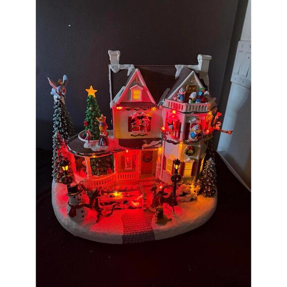 Disney Holiday Decorations – Animated Holiday House With Lights